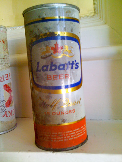 Vintage Labatt's Half Quart Can